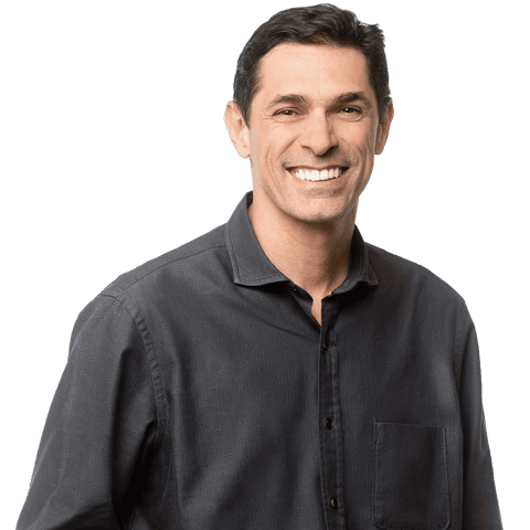 This is a profile image of Alexandre Sawaya