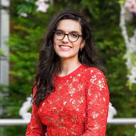 This is a profile image of Arzu