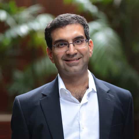 This is a profile image of Faridun Dotiwala