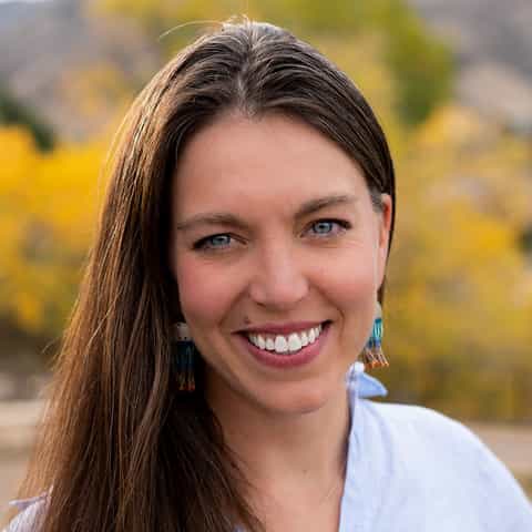 This is a profile image of Bonnie Dowling